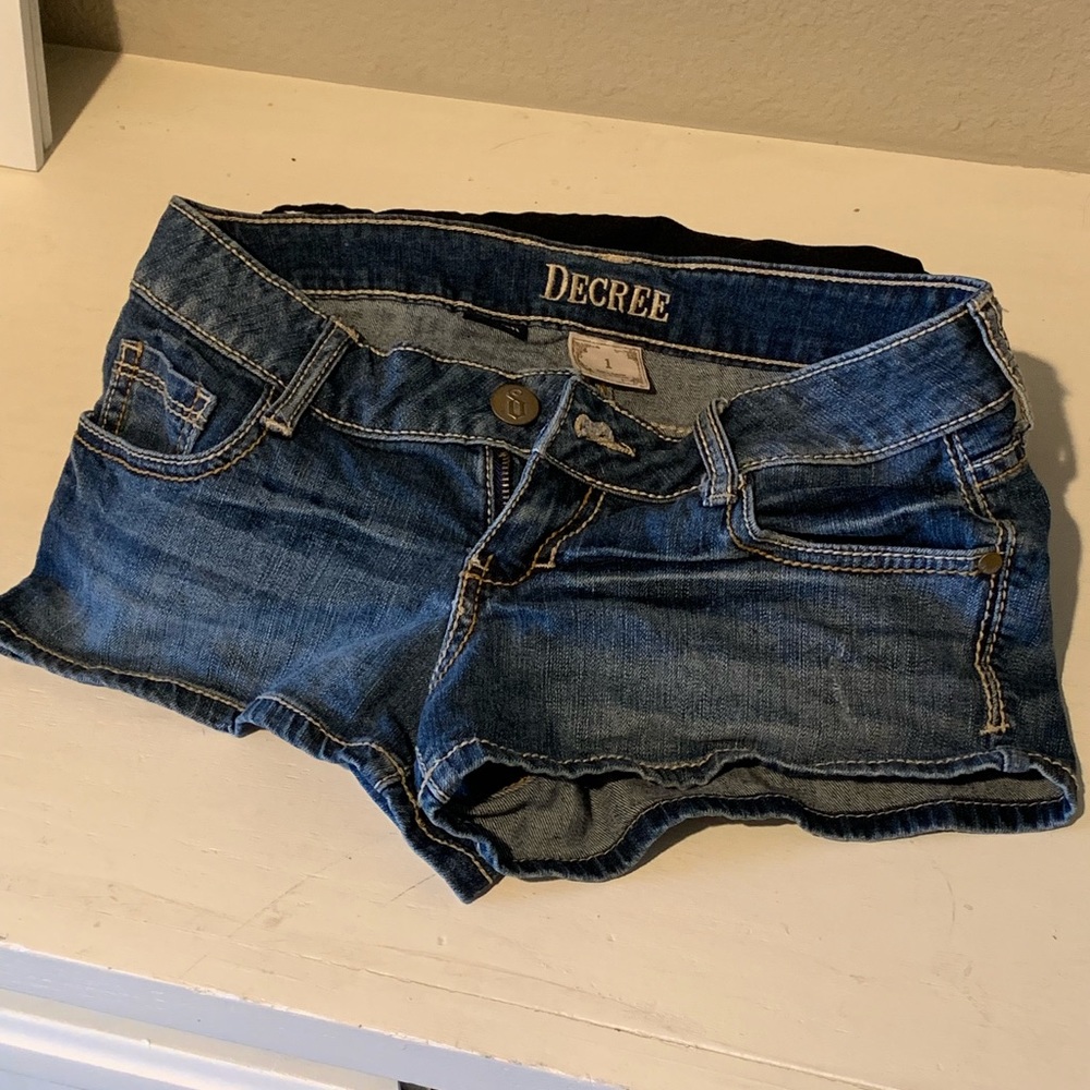 Decree women’s jean shorts